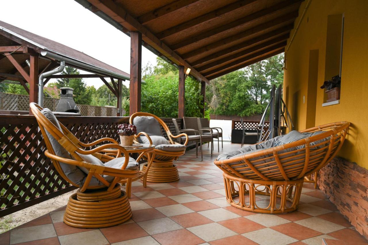 Fiesta Balaton Apartment Balatonszarszo